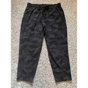 Lululemon New Full‎ Length Women's Sz 18 Black / Gray Camo Pants Two Pockets